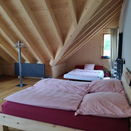 Ferienwohnungen Und Zimmer In Reutlingen-Goenningen Екстериор снимка